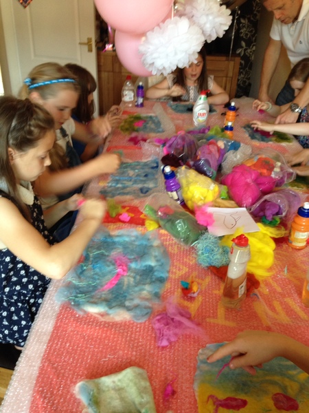 8 yr old felt picture party